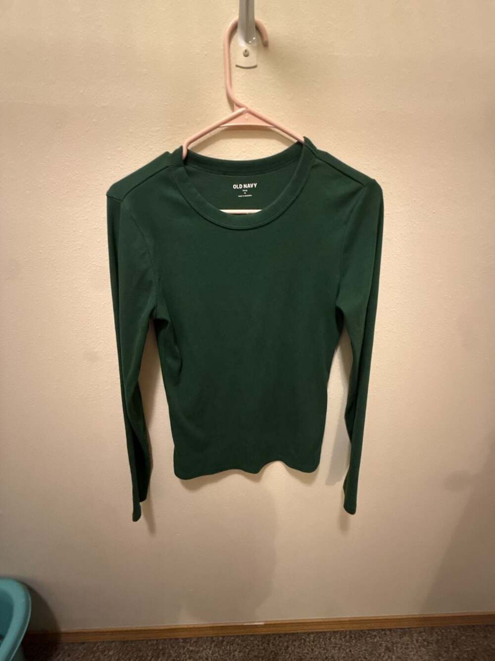 Old Navy Snug Ribbed Long-Sleeve Crew-Neck T-Shirt